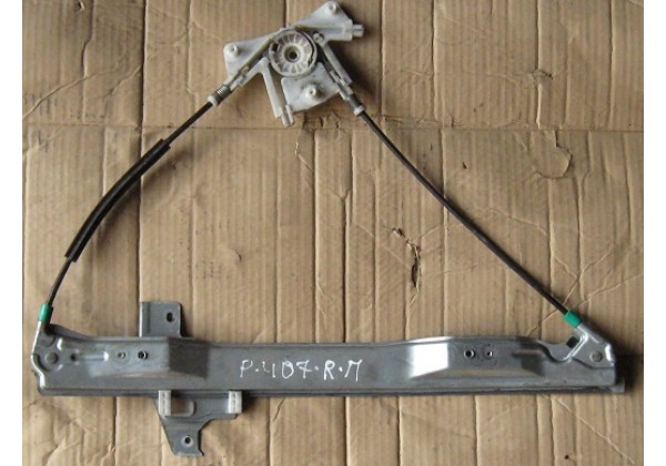 склопідйомник,передній правий Peugeot 407,1.6hdi,9644893480
